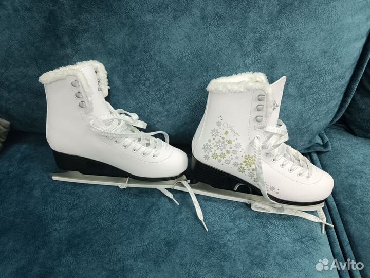 Коньки фигурные 38 размер новые