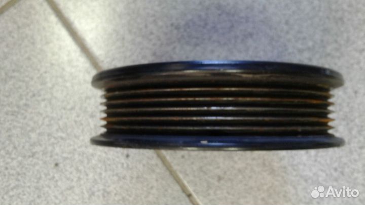 Шкив помпы на Toyota 1JZ-FSE