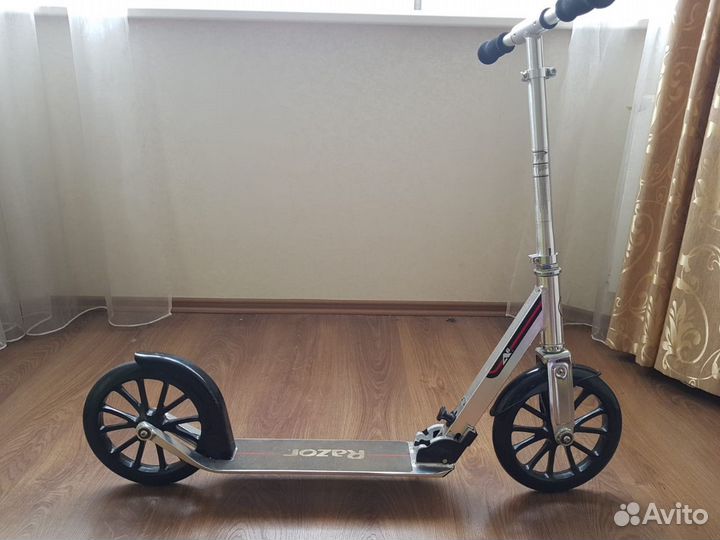 Самокат Razor A 6