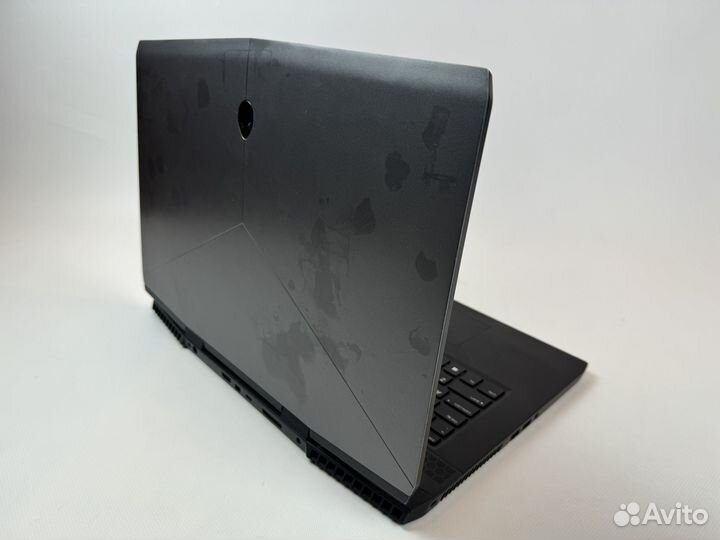 Мощный Alienware M17 I7/32Gb/RTX2070 8Gb