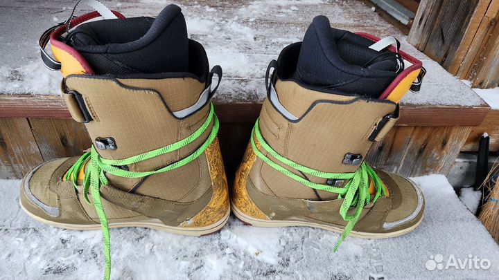 Сноубордические ботинки 44