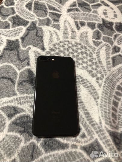 iPhone 8 Plus, 64 ГБ