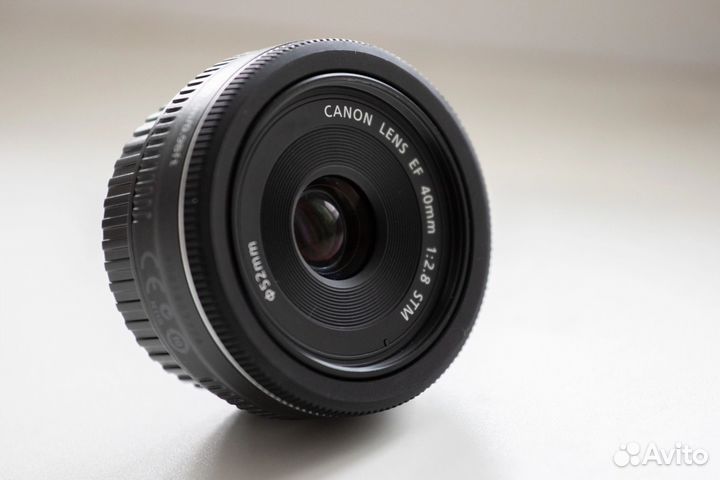 Объектив Canon ef 40mm f 2.8