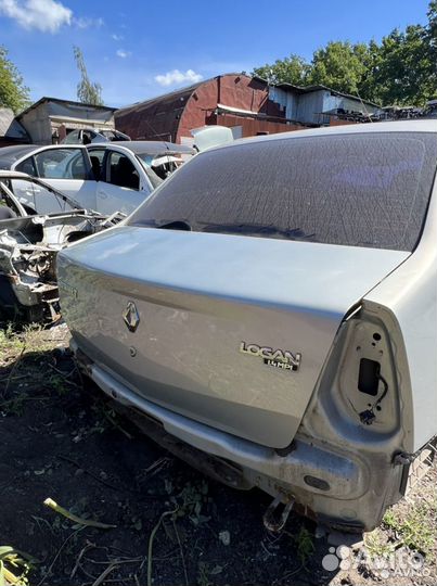Крышка багажника Renault Logan