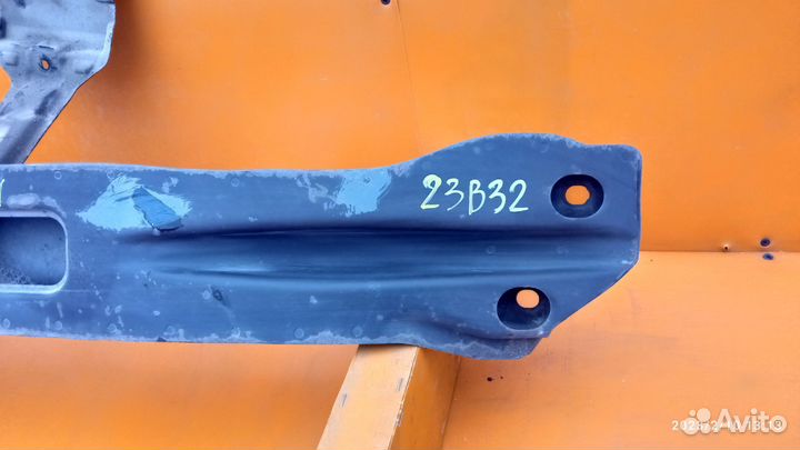 Усилитель переднего бампера для Mitsubishi Colt