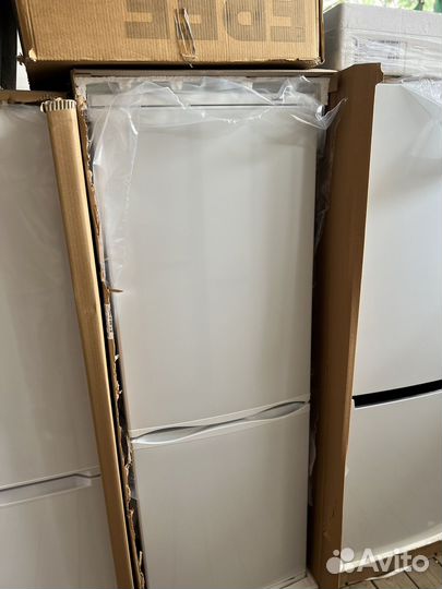 Холодильник 165 см высокого качества рассрочка