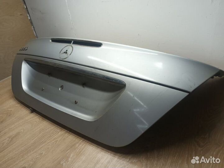 Дверь багажника Mercedes E W211