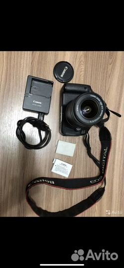 Зеркальный фотоаппарат