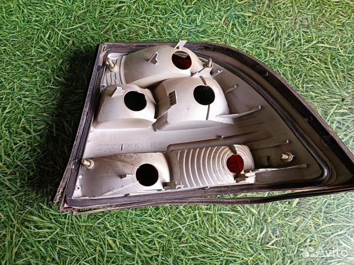 Фонарь задний левый для Опель Вектра Б