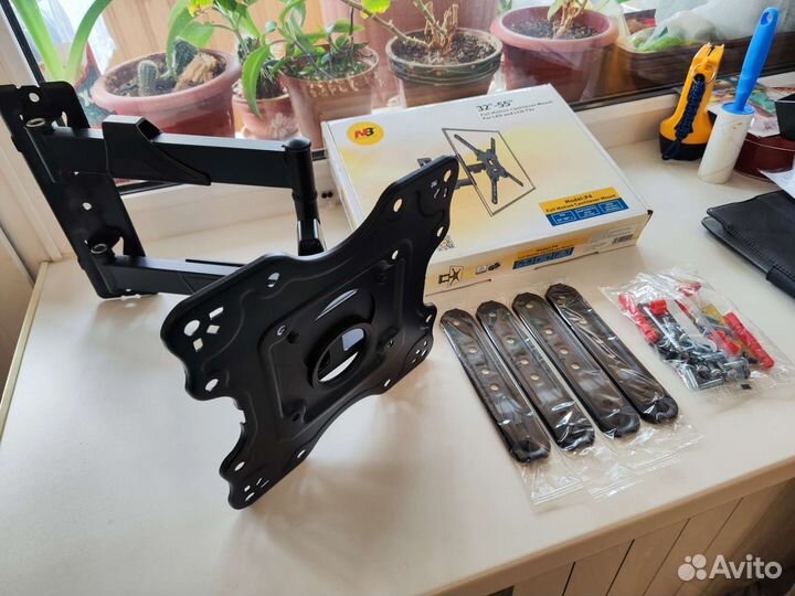 Кронштейн для телевизора на стену