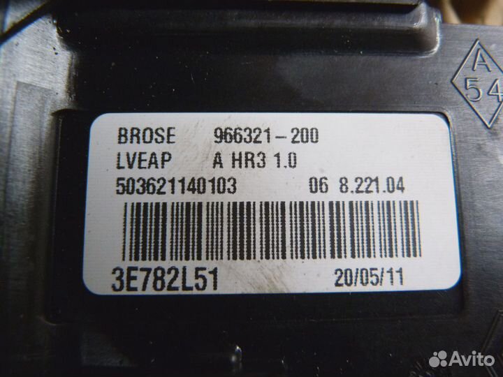 Моторчик стеклоподъемника передний правый Renault Megane III 2009-2016 (807309629R)