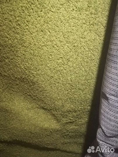 Ковёр цвета молодой травы с ворсом