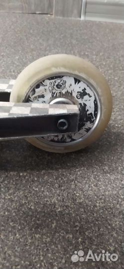 Трюковой самокат