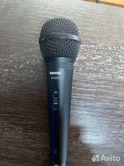 Shure SV200-A микрофон динамический вокальный с вы