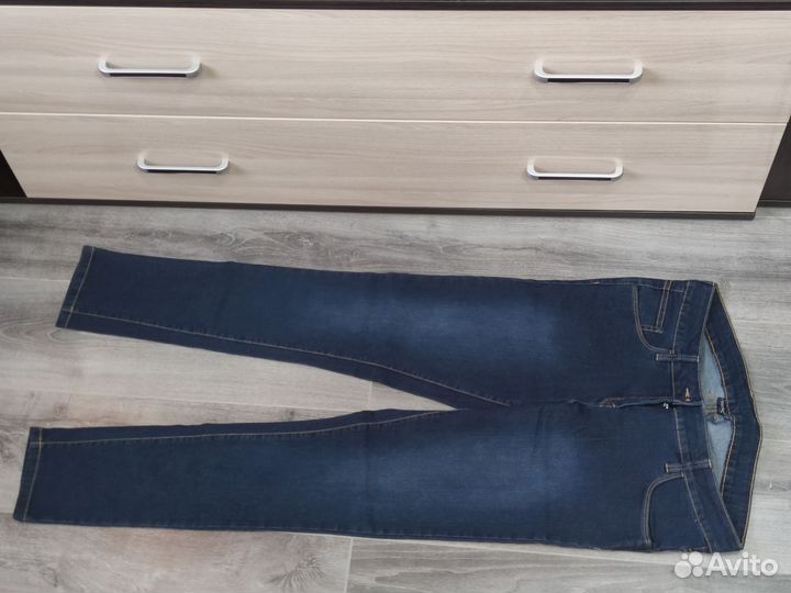 Джинсы женские