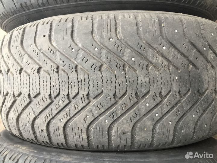 Goodyear UltraGrip 500 255/55 R18 109T