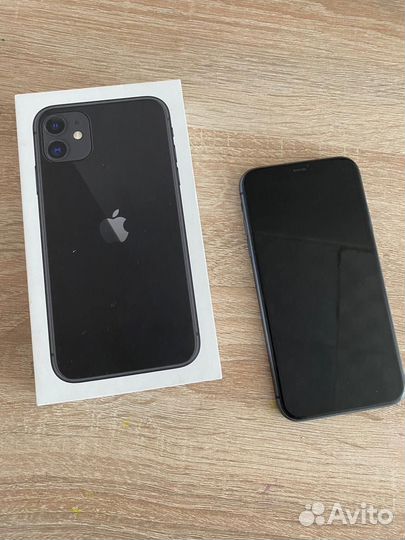iPhone 11, 64 ГБ