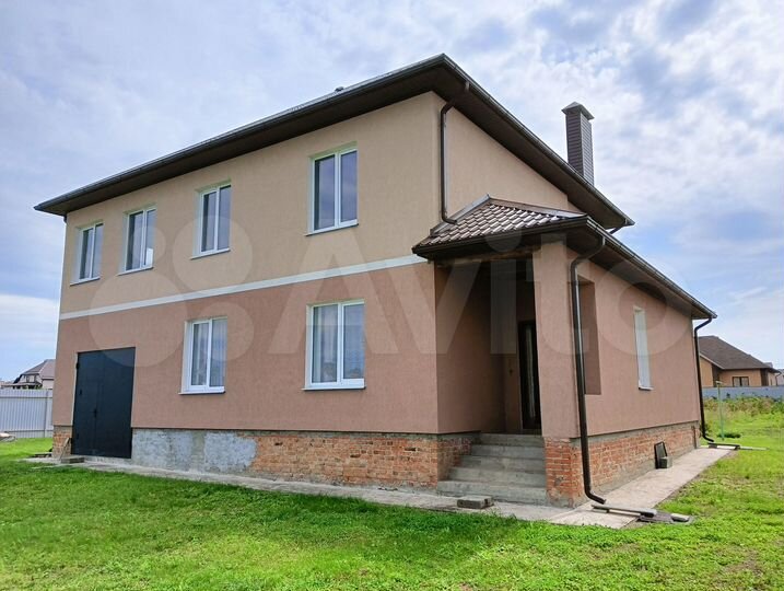 Дом 219 м² на участке 15 сот.