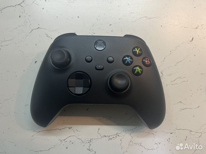 В доставке Геймпад xbox series s, x