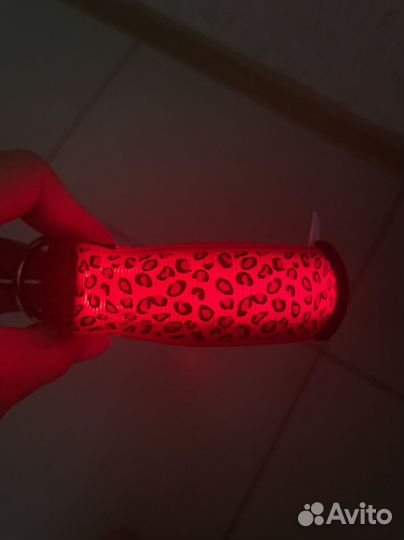 Светящийся ошейник для собак и кошек