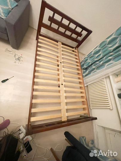 Кровать двухспальная с матрасом 120 на 200 бу