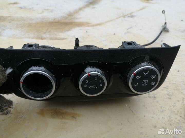 Блок управления печкой Kia Rio 3 G4FC 2016