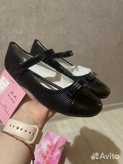 Туфли для девочки новые