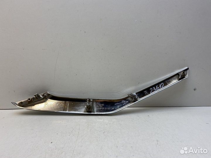 Молдинг переднего бампера правый Mitsubishi Eclips