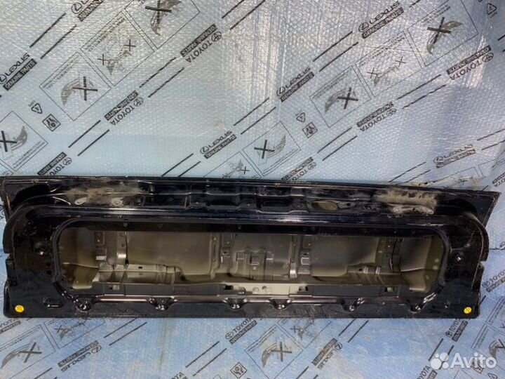 Дверь багажника Toyota Land Cruiser 200 2014