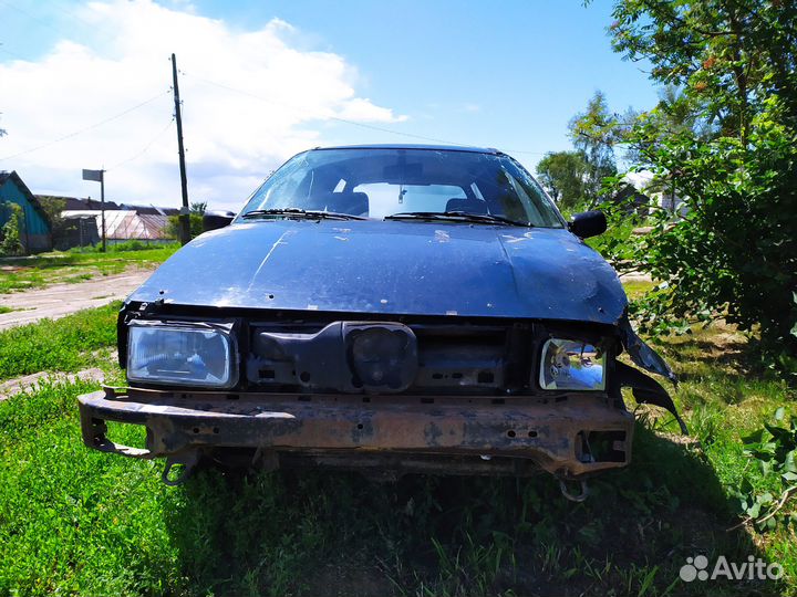 Volkswagen Passat 1.8 AT, 1990, битый, 350 000 км