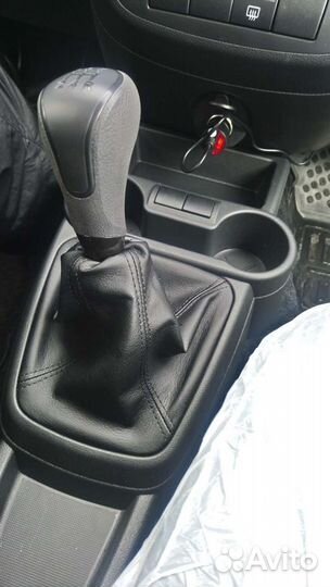 Чехлы на рычаг коробки передач