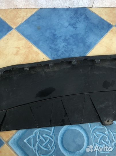 Нижняя губа переднего бампера passat b6