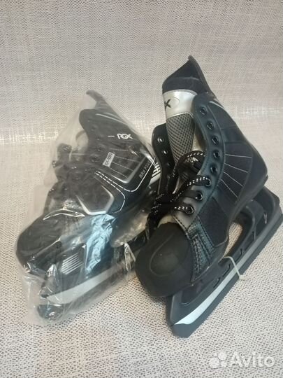 Коньки хоккейные