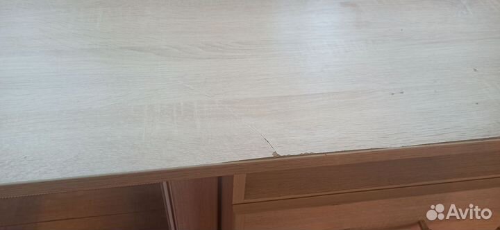 Письменный стол