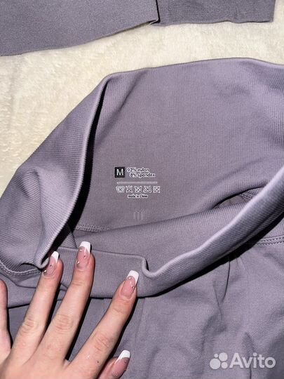 Спортивный костюм женский