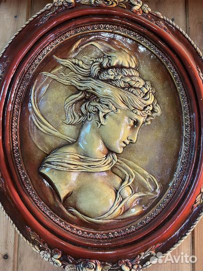 Панно барельеф