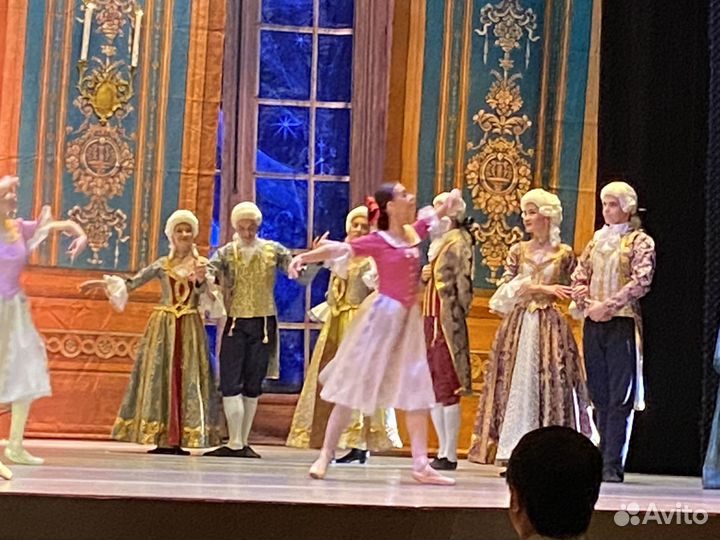 Создание театральных костюмов и сценической одежды