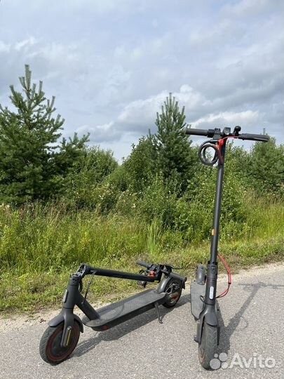 Электросамокат Xiaomi Mi Electric Scooter Pro 2
