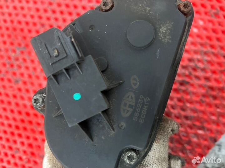 Дроссельная заслонка Ford Focus 2 1.8 2007