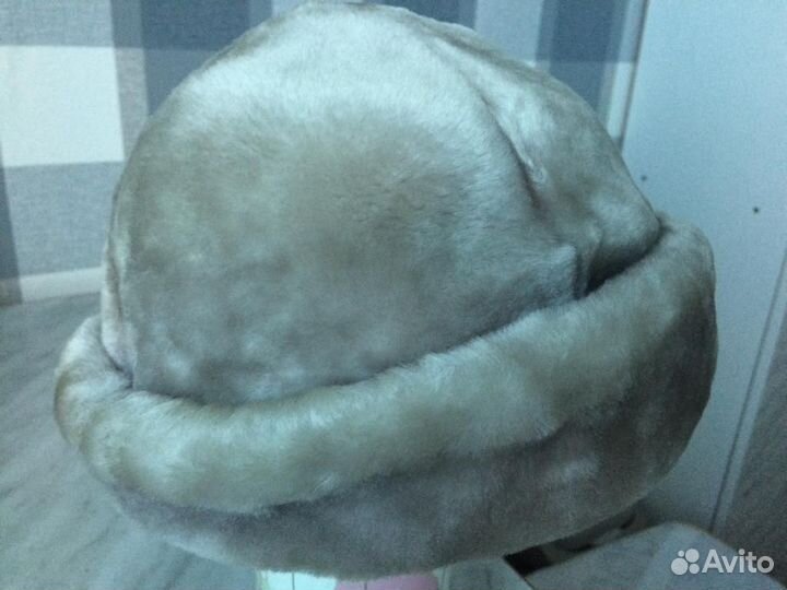 Меховая шапка