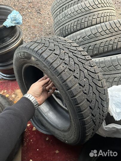 Toyo Observe Ice-Freezer 205/55 R16 94S