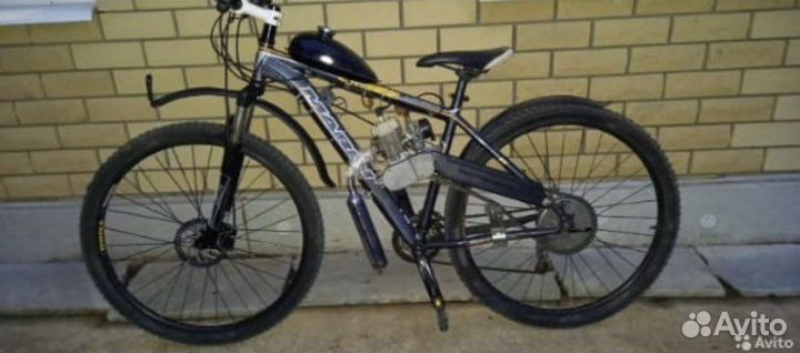 Велосипед с бензиновым мотором