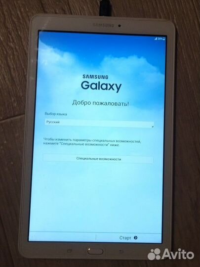 Планшет Samsung Galaxy Tab E SM-T561