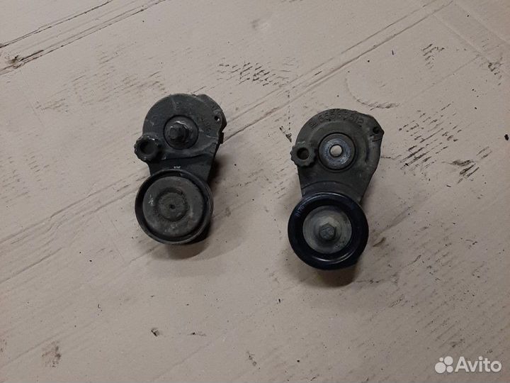 Ролик натяжителя ремня Opel Vectra C Astra H опель