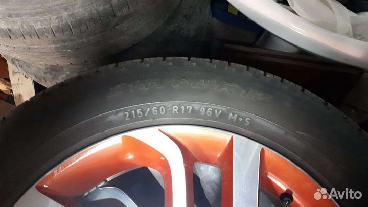Pirelli Scorpion 215/60