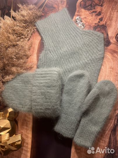 Комплект шапка варежки и снуд