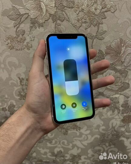 iPhone Xr, 128 ГБ