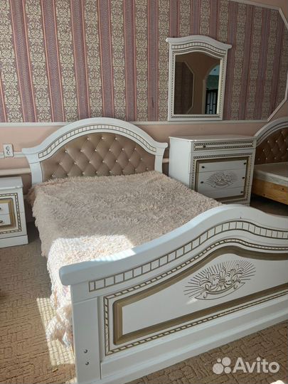 Спальный гарнитур бу