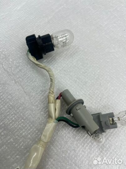 Штекер внутренного фонаря Toyota Camry V55