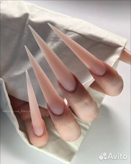 Наращивание ногтей на дому